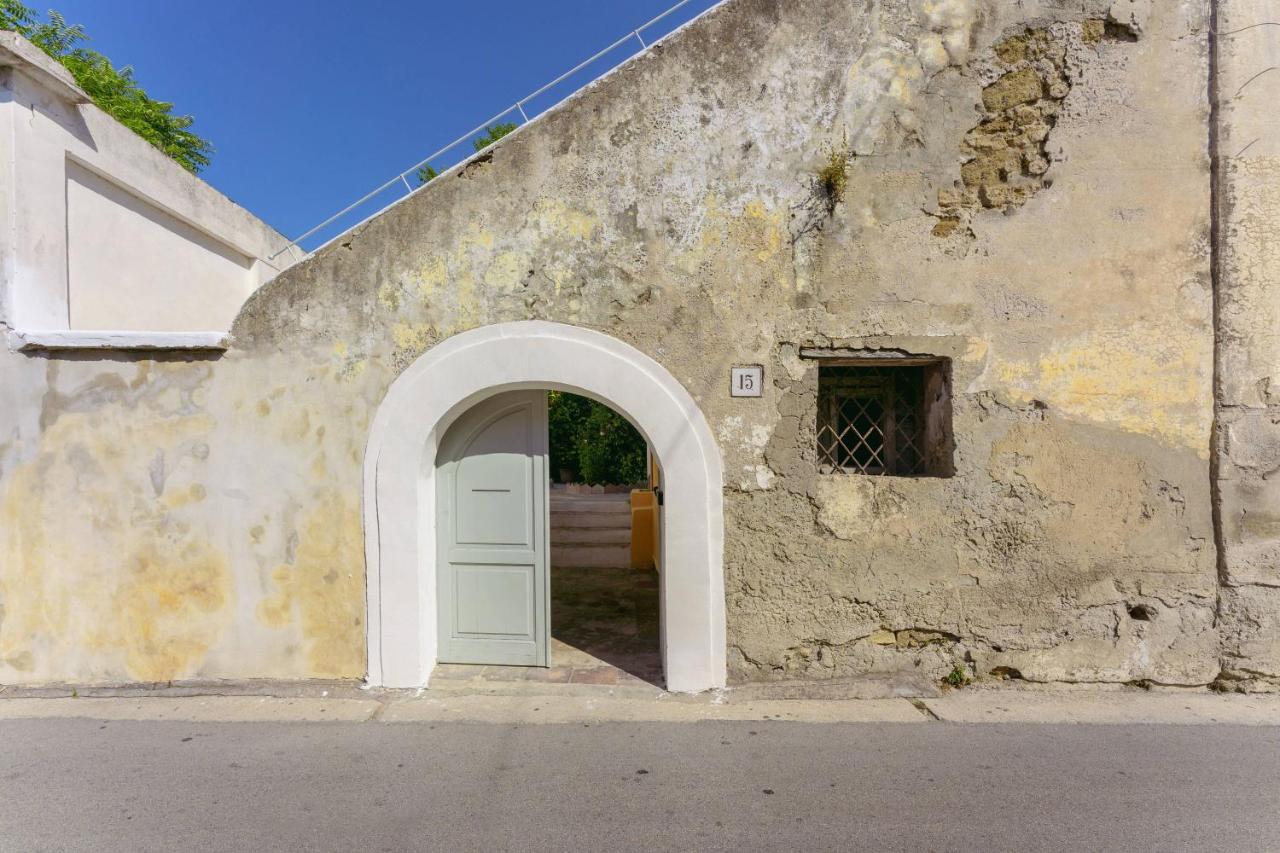 Palazzo Attila - Gioia Apartments Procida Esterno foto